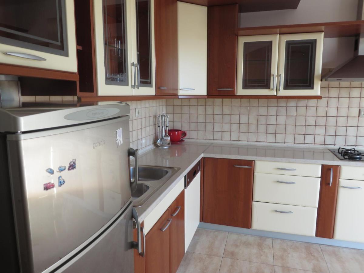 Apartments Tonka Pakostane Luaran gambar