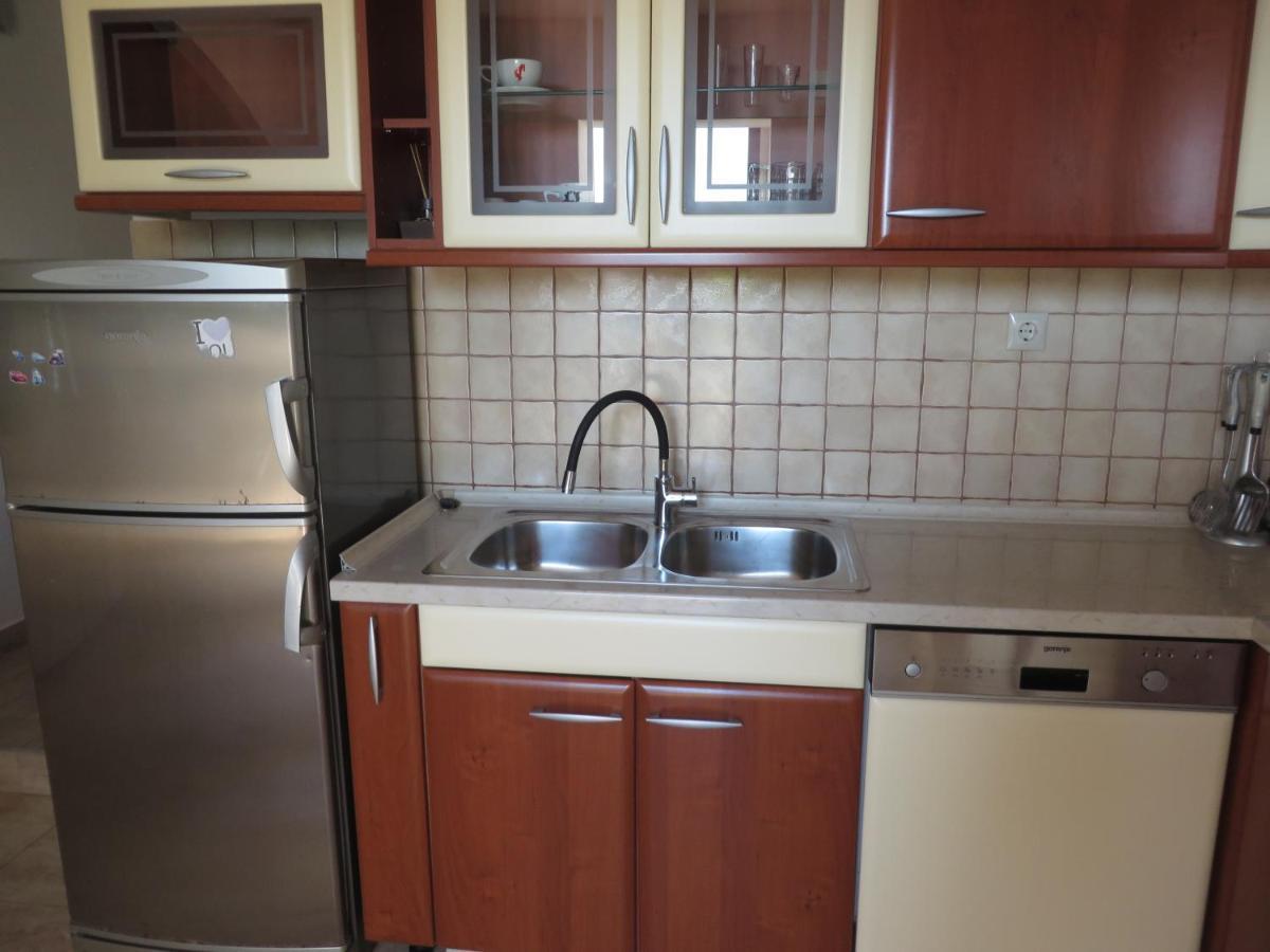 Apartments Tonka Pakostane Luaran gambar